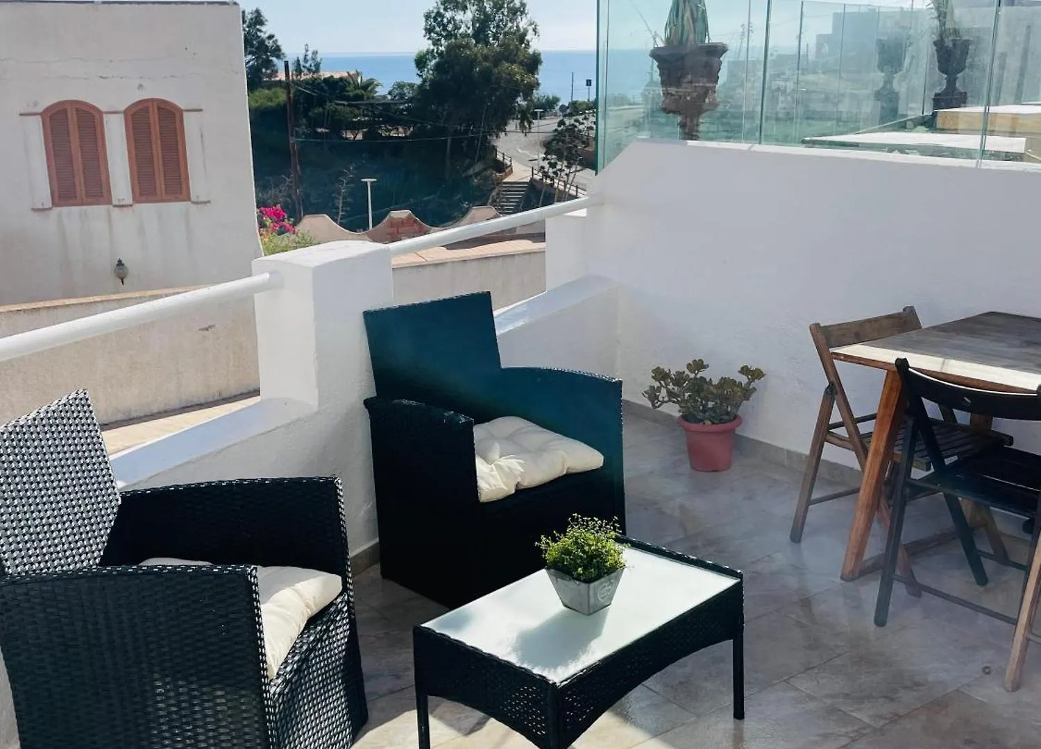 Appartement Apartamentos Dulcemar Frente Al Mar Con Zona Spa San José Espagne